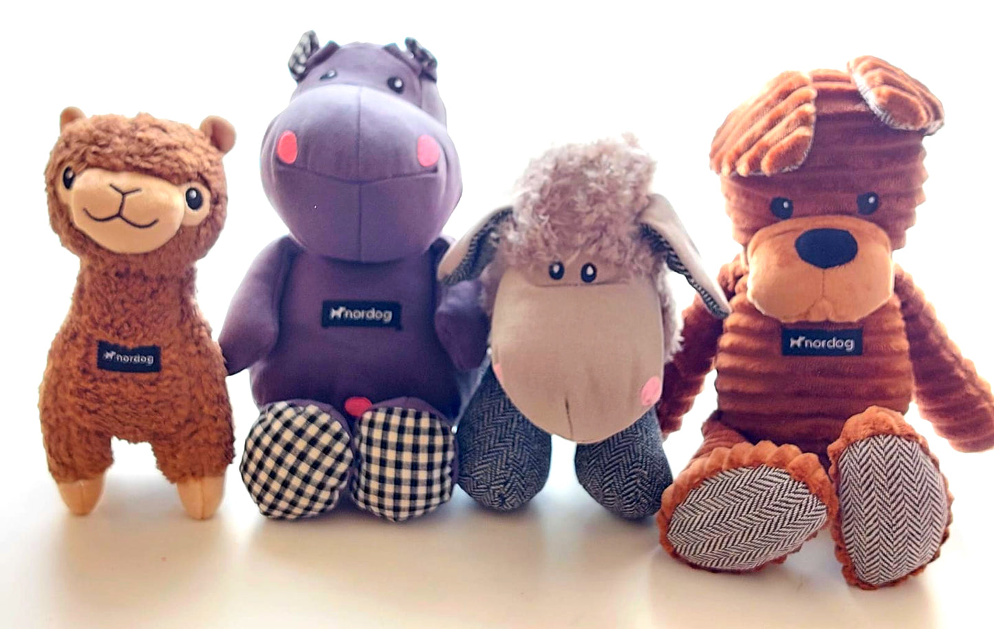 Nordog pluchen zacht hondenknuffel bulldog– Scandinavisch design