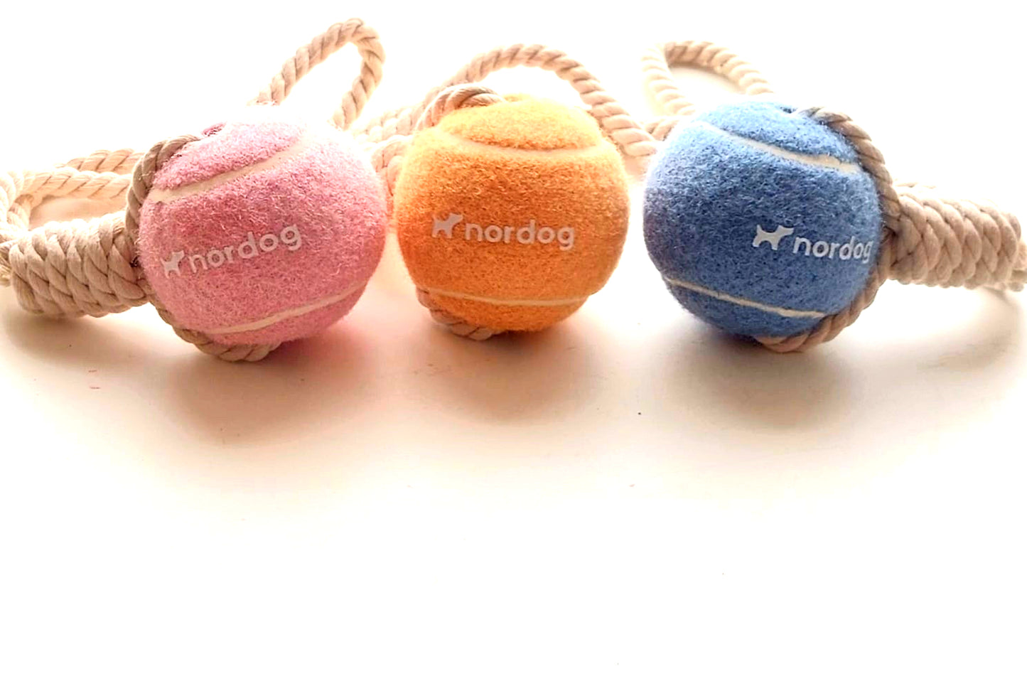 tennisbal hoogwaardig rubber en touw van duurzaam katoen trekspelletje, werpspelletjes, apporteerspel
en touwtrekspelletje Nordog drie kleuren