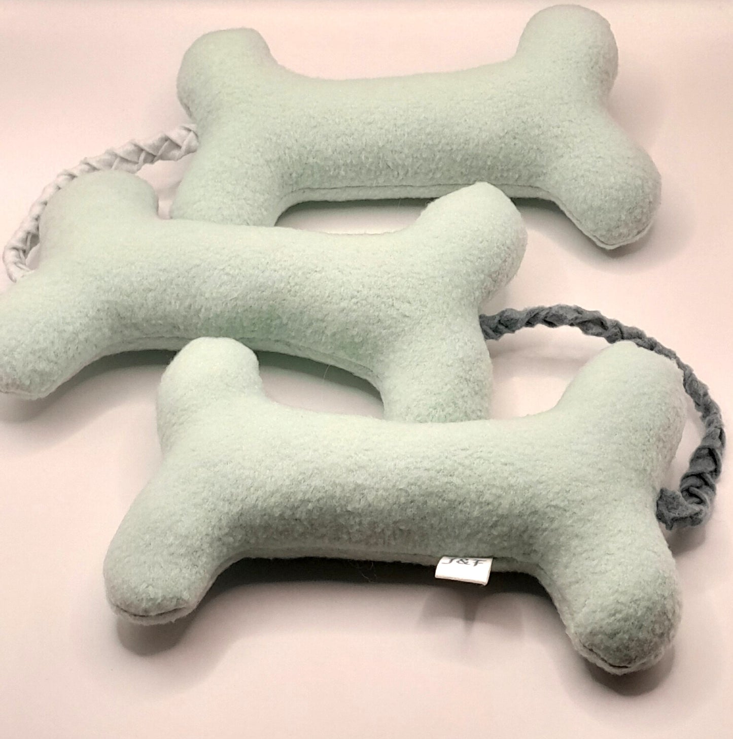 Knuffelketting – Mint - Pluchen hondenspeeltje in 4 maten (XS-L)