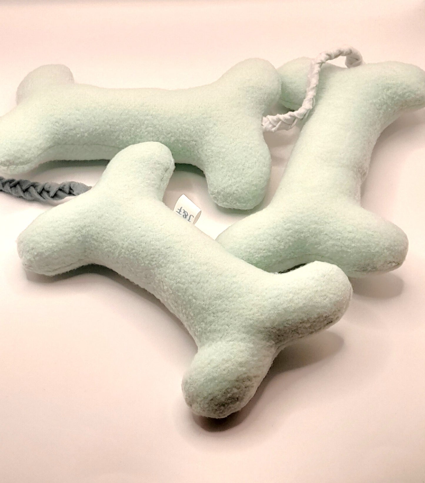 Knuffelketting – Mint - Pluchen hondenspeeltje in 4 maten (XS-L)