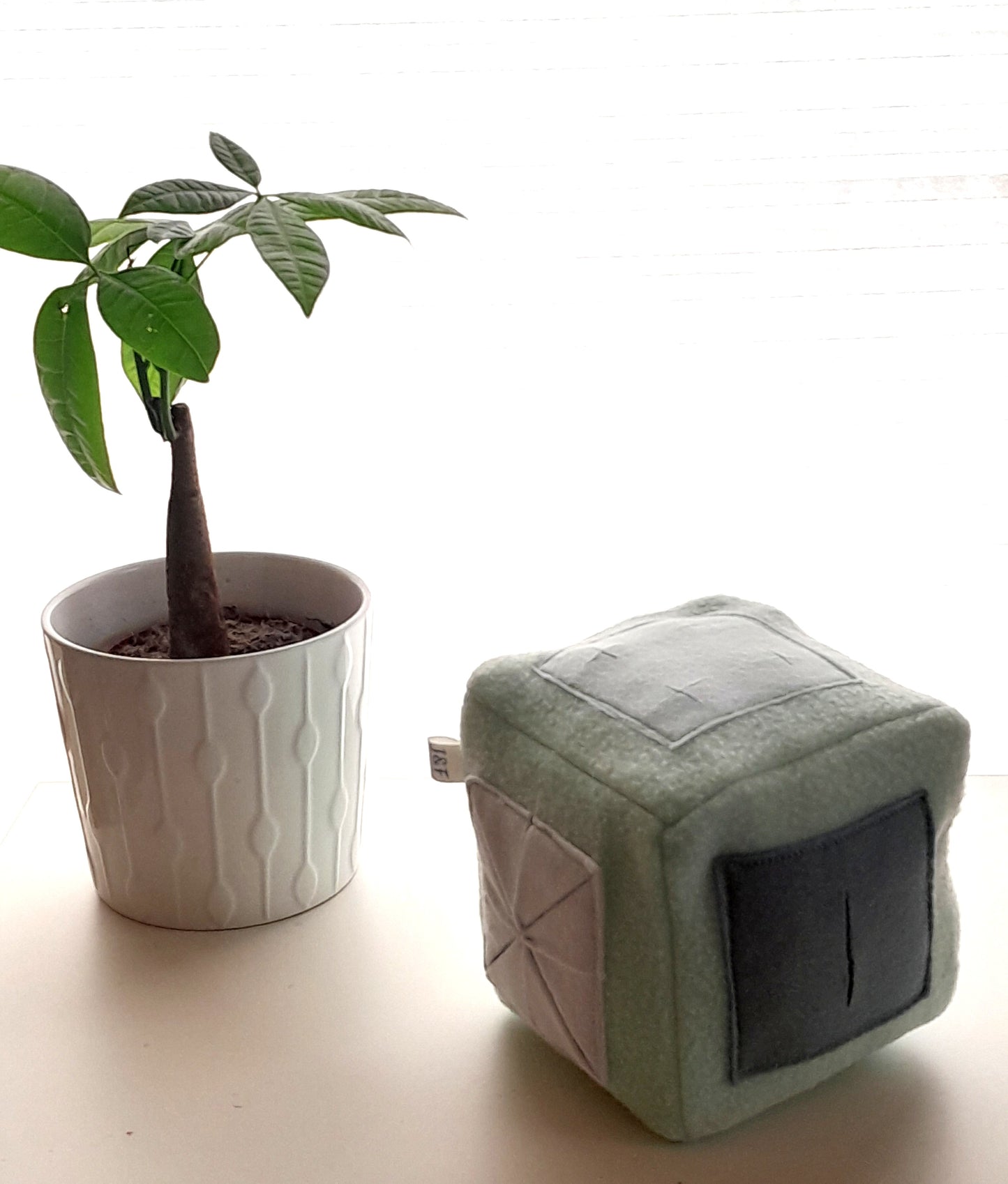 Interactief snuffelspeeltje hond – J&F Kubusbal® Minty Joy (XS-L)